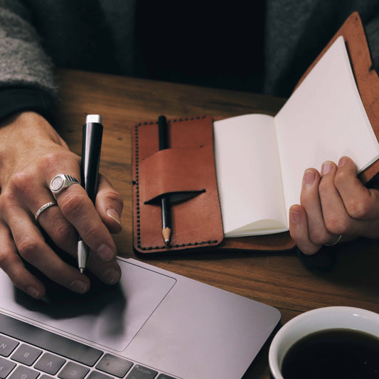 The Top 5 Benefits of Customised Leather Notebook Covers for Corporate Gifting